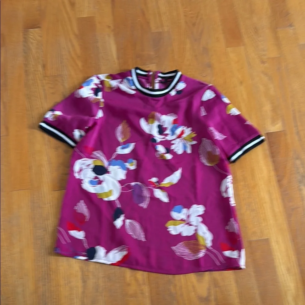 Floral Short Sleeve Top - Picture 1 of 3
